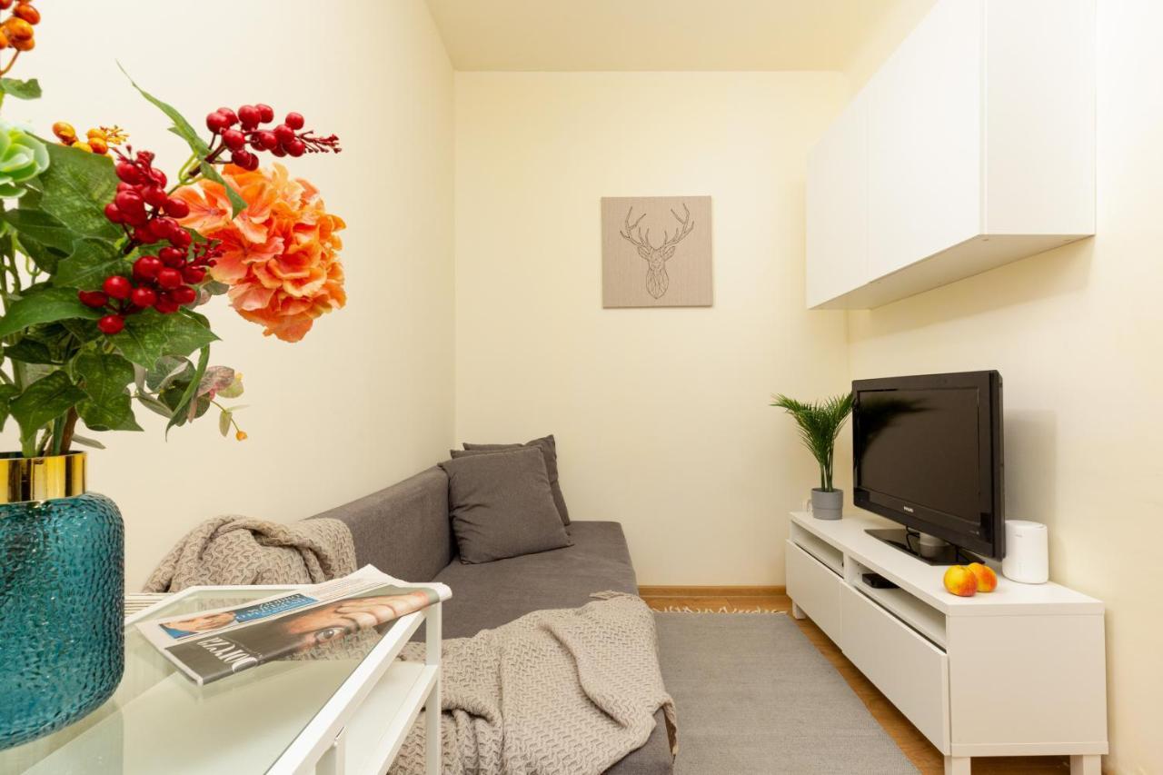 Micro Apartment Miaczynska By Noclegi Renters Βαρσοβία Εξωτερικό φωτογραφία